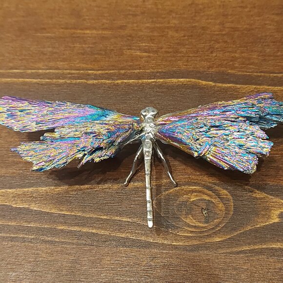 Bismuth Dragonfly With Silver Toned Body - Picture 3 of 5